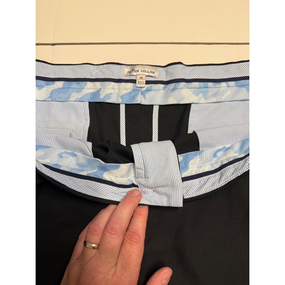 Peter Millar Mens Performance Golf Shorts Black Flat Front Size 40 Crown Logo - Picture 3 of 5